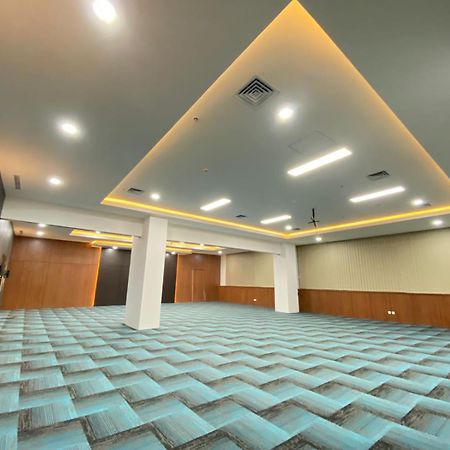 Daima Suites Margonda Depok Extérieur photo