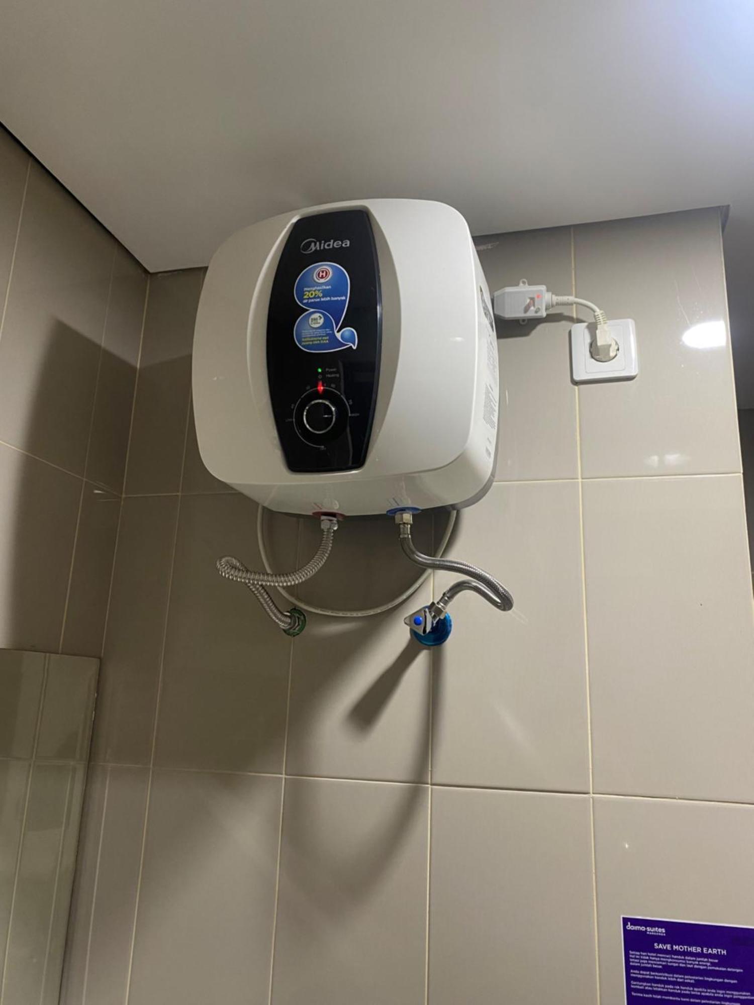 Daima Suites Margonda Depok Extérieur photo